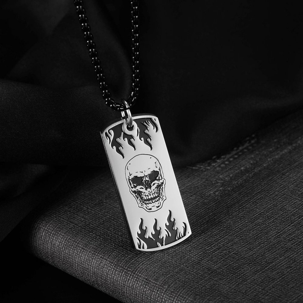 men skull necklace - Picture 4 of 4